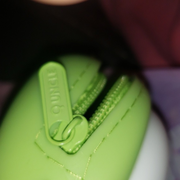 SANRIO Quncle Crossbody NIB - Picture 5 of 7